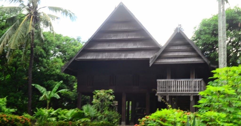 Rumah Adat Indonesia