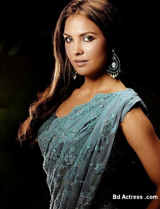 Bollywood Actress Lara Dutta Photo-01