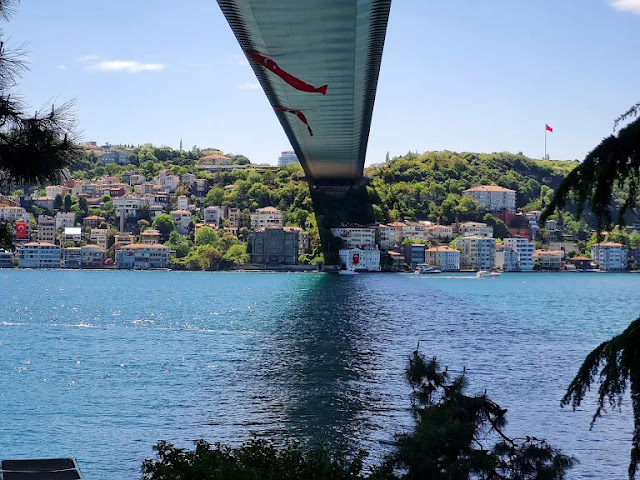 جسر السلطان محمد الفاتح في إسطنبول