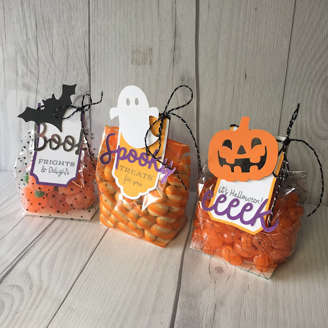 24 Treat Packages with the Paper Pumpkin Halloween set