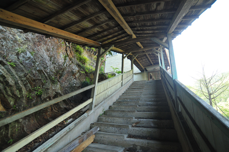 スゴログ 廃校 南牧村立尾沢中学校