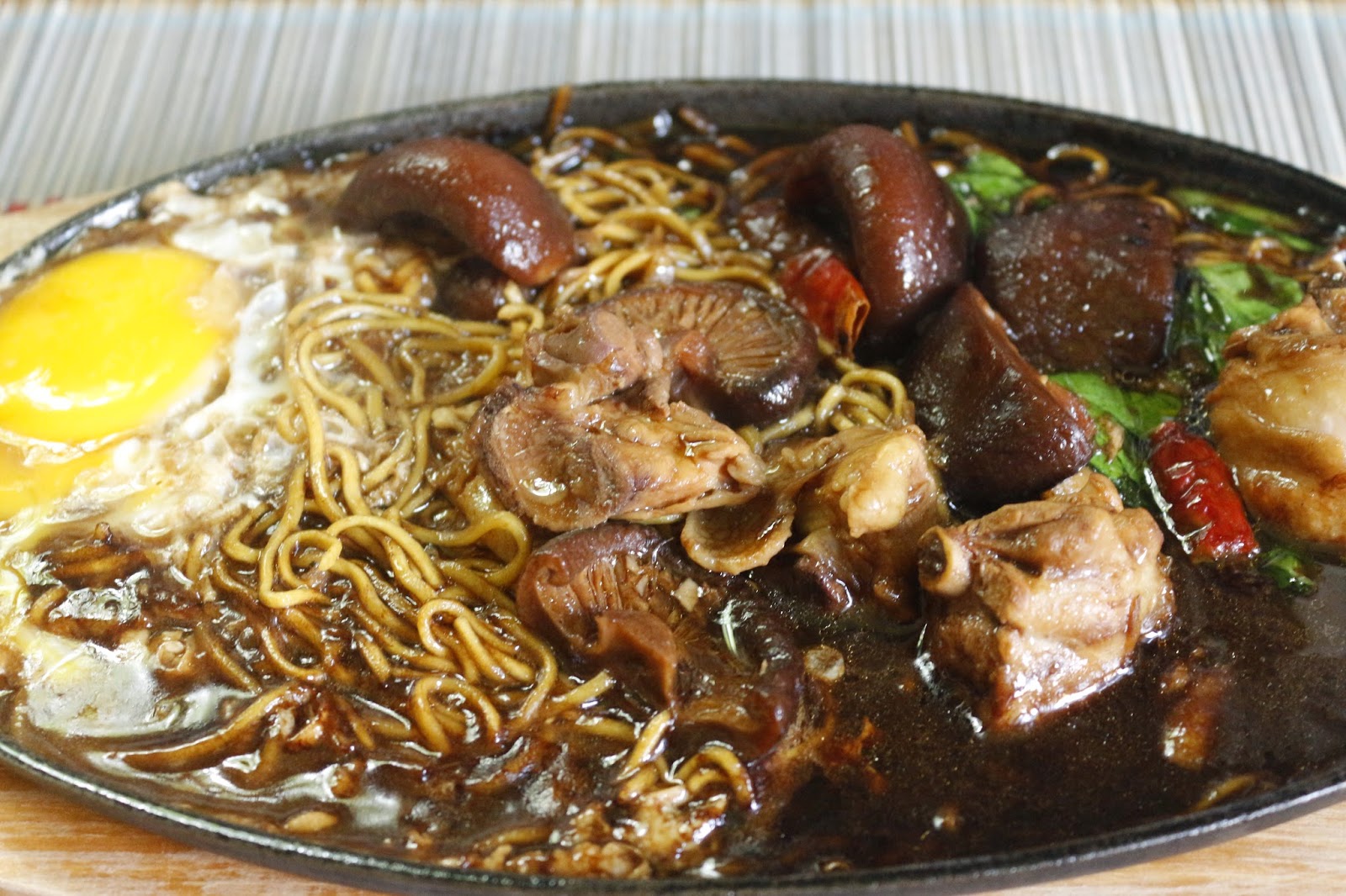 RESEPI CIKGU ANI: YEE MEE SIZZLING