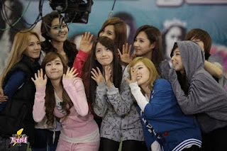SNSD Funny Moment 8 - Kisses of Love