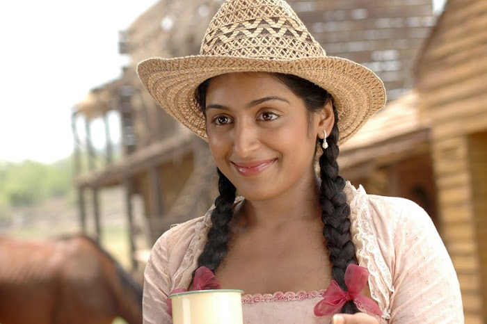 padmapriya glamour  images