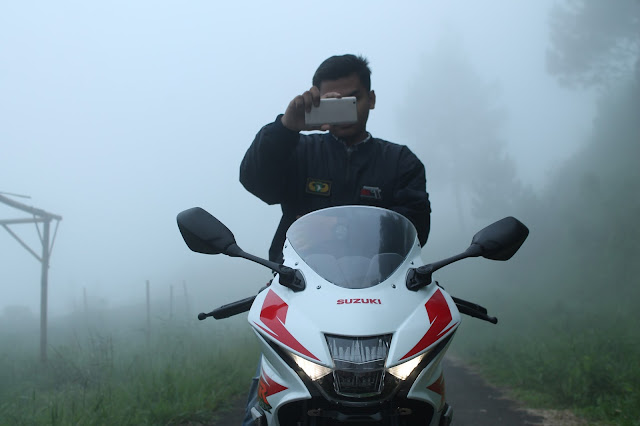 SUZUKI GSX R150 Putih White