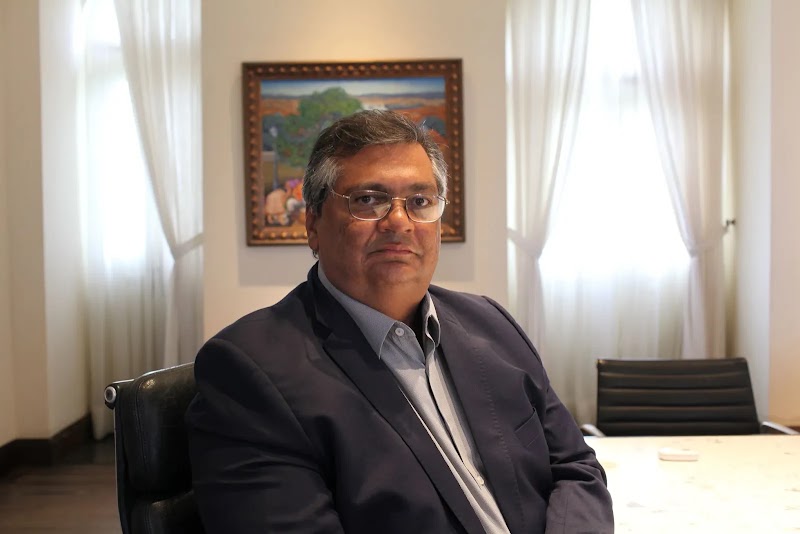 Flávio Dino sobre Caboclo: "só se juntar com a família miliciana ou seus asseclas que vem a decadência"