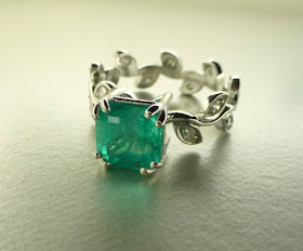 emerald vine band engagement ring