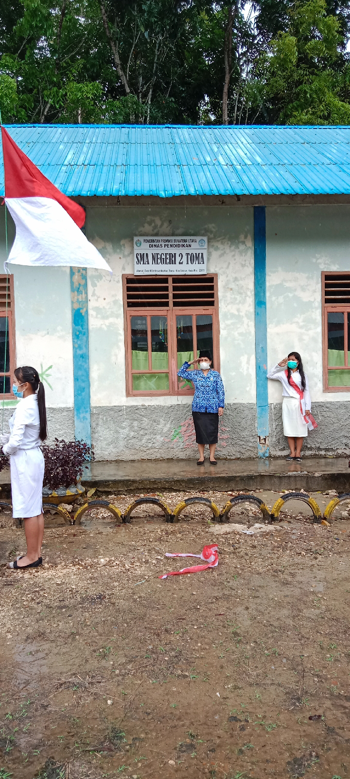 Foto Bersama setelah selesai HUT KEMRI Ke 76