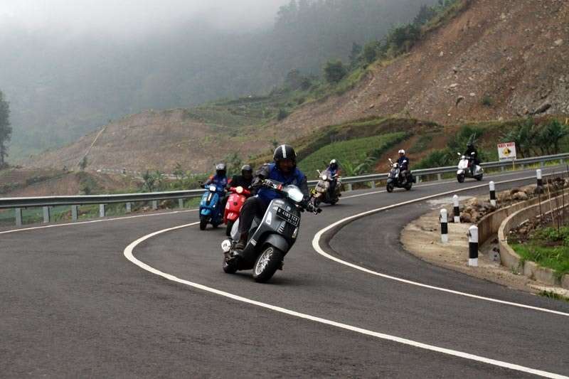 Touring Menggunakan Sepeda Motor TTips Liburan Murah Budget Pelajar Yang Bisa Kamu Coba!