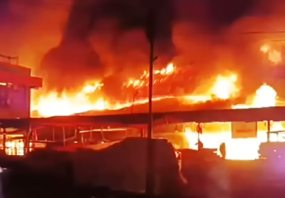 Kebakaran Pasar Leuwiliang Bogor yang Terjadi pada Rabu Malam