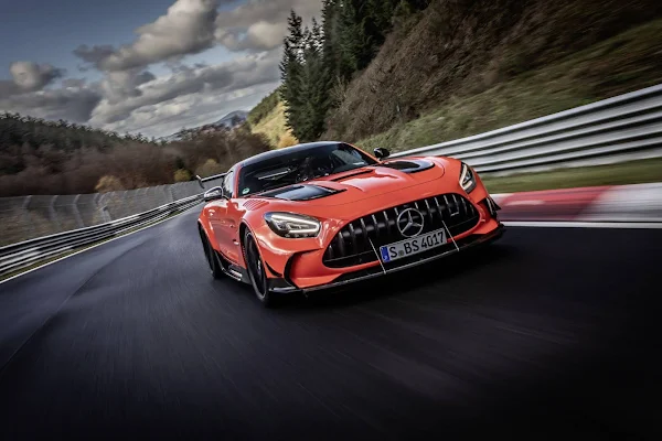 Mercedes-AMG GT Black Series é o mais rápido carro de série em Nürburgring-Nordschleife