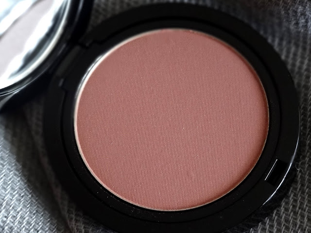 Giorgio Armani Cheek Fabric Sheer Blush in Daybreak #506