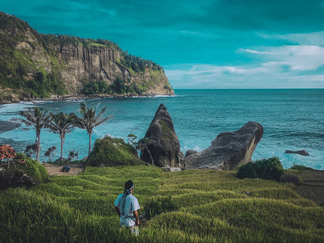 Harga Tiket Masuk Pantai Pangasan Terbaru Di Pacitan Jawa