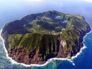 Desa Aogashima