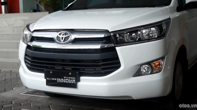 Xe Toyota Innova 2016 giá 20.525 USD tại Indonesia