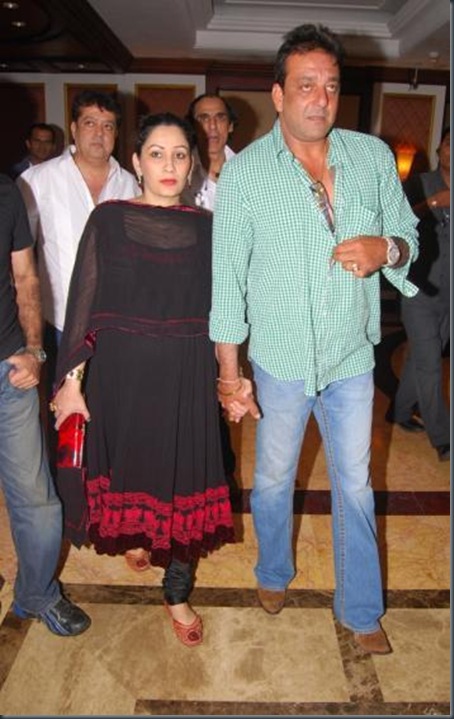 Sanjay Dutt  Kangna Ranaut  Knockout’ Iftar party1