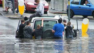 Midlands_England_floods_recent_natural_disasters
