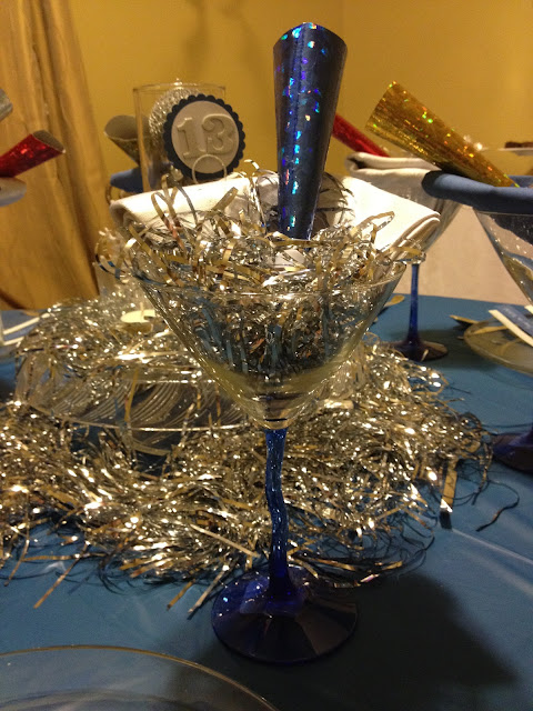 new years eve table setting blue silver sparkle