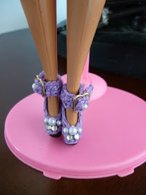 Crochê Para Barbie  Sapatinhos de crochê para Barbie com pedrarias  Por Pecunia MillioM