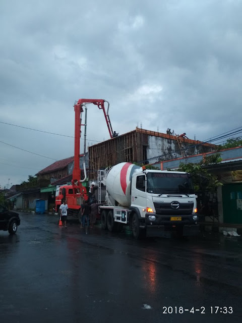 Proses Pengecoran oleh Berkah Baja Beton 