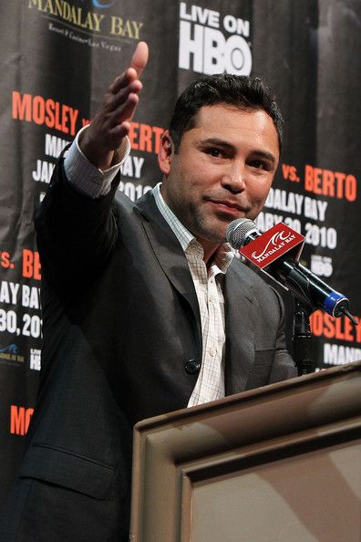 oscar de la hoya family. Promoter Oscar De La Hoya of