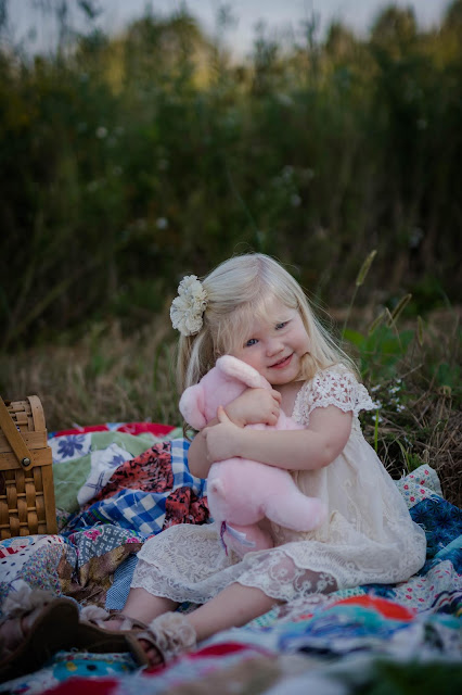 Vintage Charlotte's Web kids photo shoot. Rustic, lace dress. Rustic farm field photo shoot.