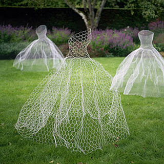 Be Different...Act Normal: Chicken Wire Ghost Tutorial
