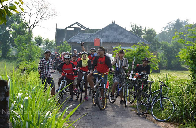 Di salah satu  jalan sekitar Berbah