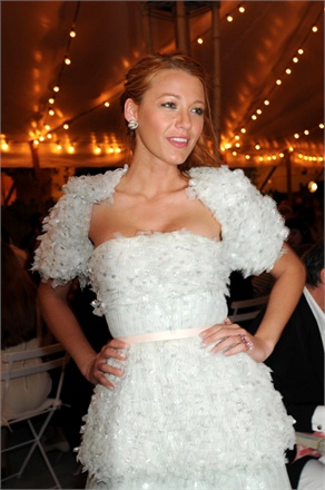 blake lively white party dress. On the other hand Blake Lively