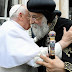EFUSIVO SALUDO DEL PAPA FRANCISCO Y TAWADROS II EN EL “DÍA DE LA AMISTAD COPTO-CATÓLICA”