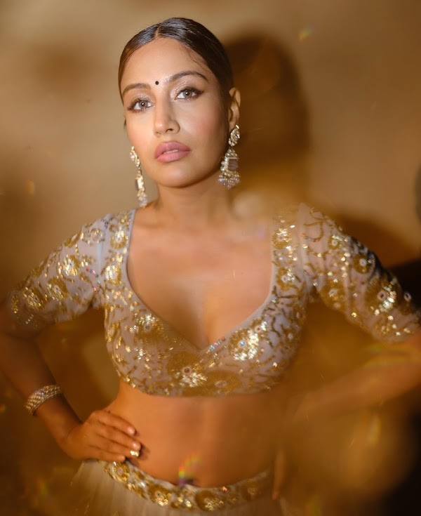 surbhi chandna lehanga cleavage indian tv actress