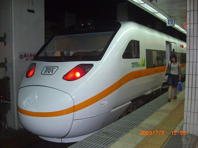 從宜蘭回台北就是乘這台鐵高速列車