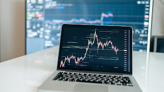 Why DocuSign (DOCU) Took a 15–20% Hit Last Month—And What’s Next Billings cut, AI pivot and renewed caution collide as e-signature giant stumbles