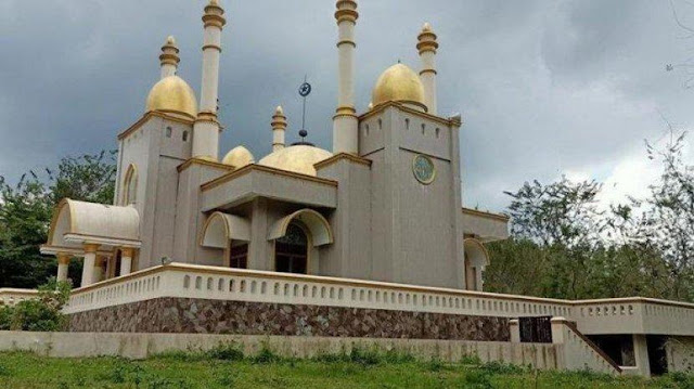 Hukum Mandi di Masjid