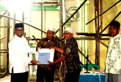 TSR Pasbar Kunjungi Masjid Baitul Rahman Padang VII, Serahkan Bantuan Rp 15 Juta