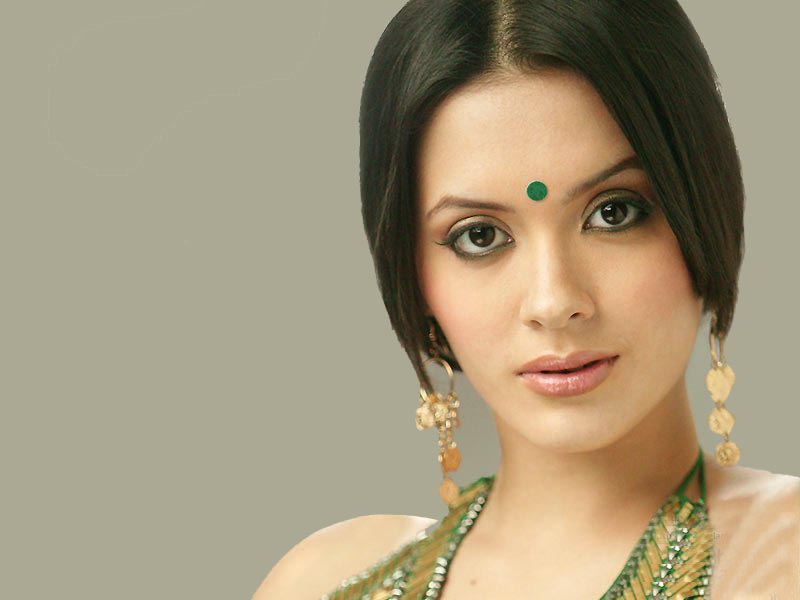 Isha Sharvani Wiki And Photos