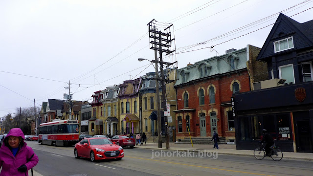 Dundas-Street-West-Toronto