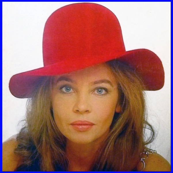 Hat Leslie Caron Posted by Tarkus at 0022