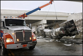 Pine Tree Towing and Recovery Kenworth T880