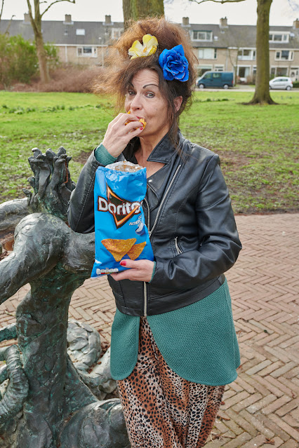 even een paar tortillachips in het park