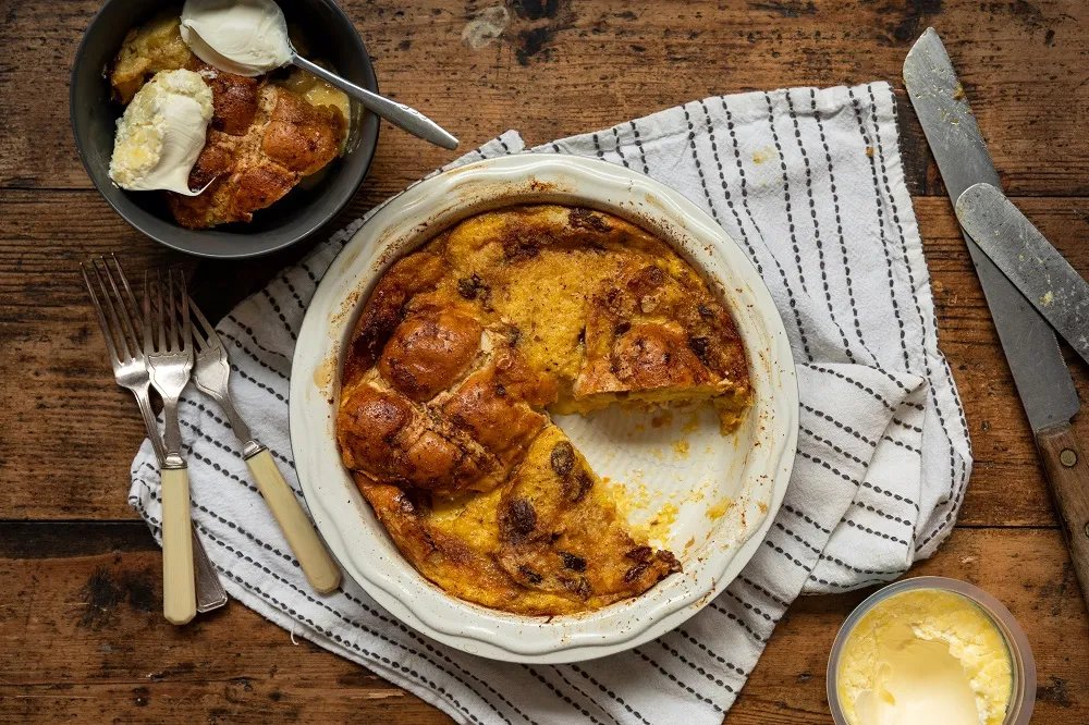 How To Make A Hot Cross Bun Bread And Butter Pudding