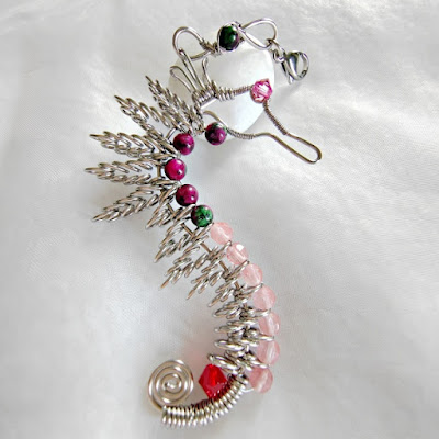 Wire wrapped spiky seahorse with 6 mm beads