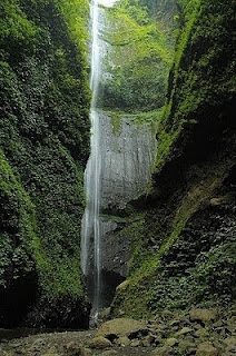 12 Air Terjun Tertinggi Di Indonesia