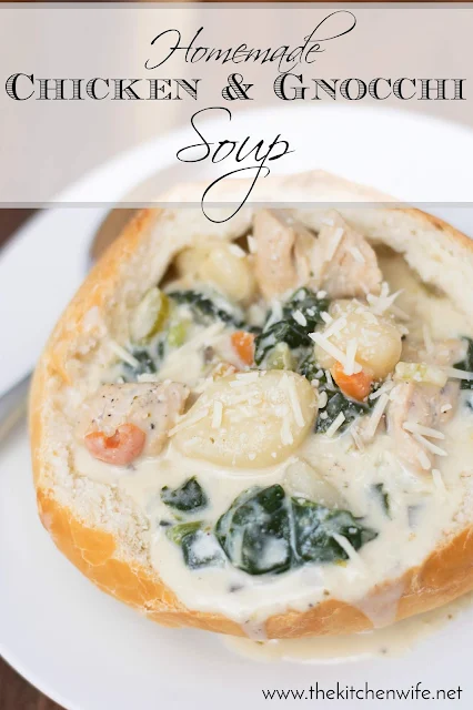 The finished bowl of homemade chicken and gnocchi soup in a bread bowl with the title above it.
