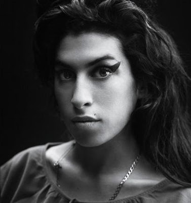 Amy Winehouse Dies