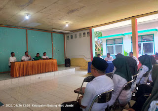 Bupati Batanghari Silaturahmi ke Kantor Camat Muara Tembesi
