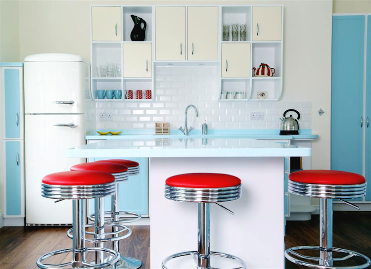 Retro Kitchen Design Idea