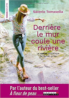 https://lesreinesdelanuit.blogspot.com/2018/04/derriere-le-mur-coule-une-riviere-de.html