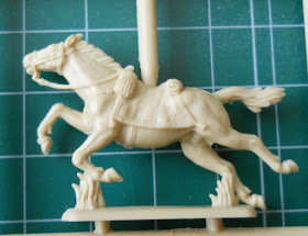 figura de caballo de plástico