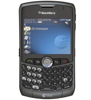 BlackBerry Curve 8330.